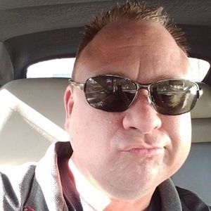 Meet your Posher, Andrew